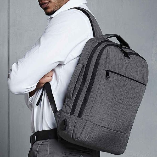 Q-Tech Charge Convertible Backpack Thumbnail