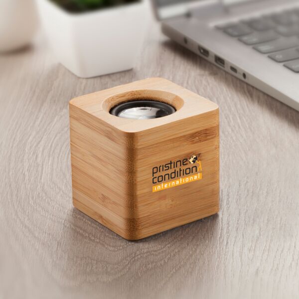 Wooden Bluetooth Speaker Thumbnail