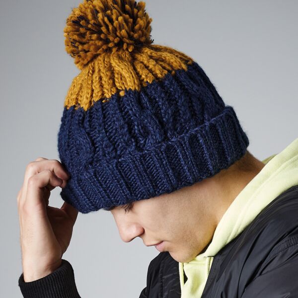 Apres Beanie Thumbnail